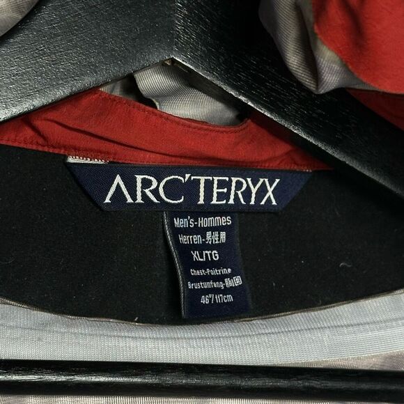 Arc'teryx Theta AR Med Sangria Gore-Tex XCR Men's Rainwear Jacket Size XL - Picture 8 of 9
